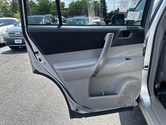 2009 Toyota Highlander Sport Worcester MA