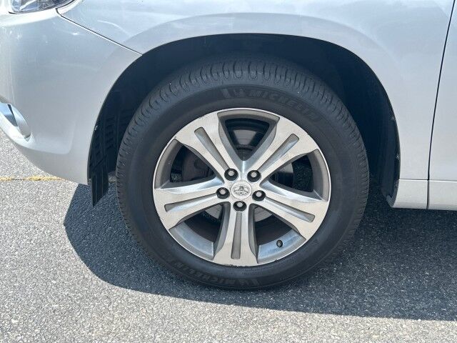 2009 Toyota Highlander Sport Worcester MA