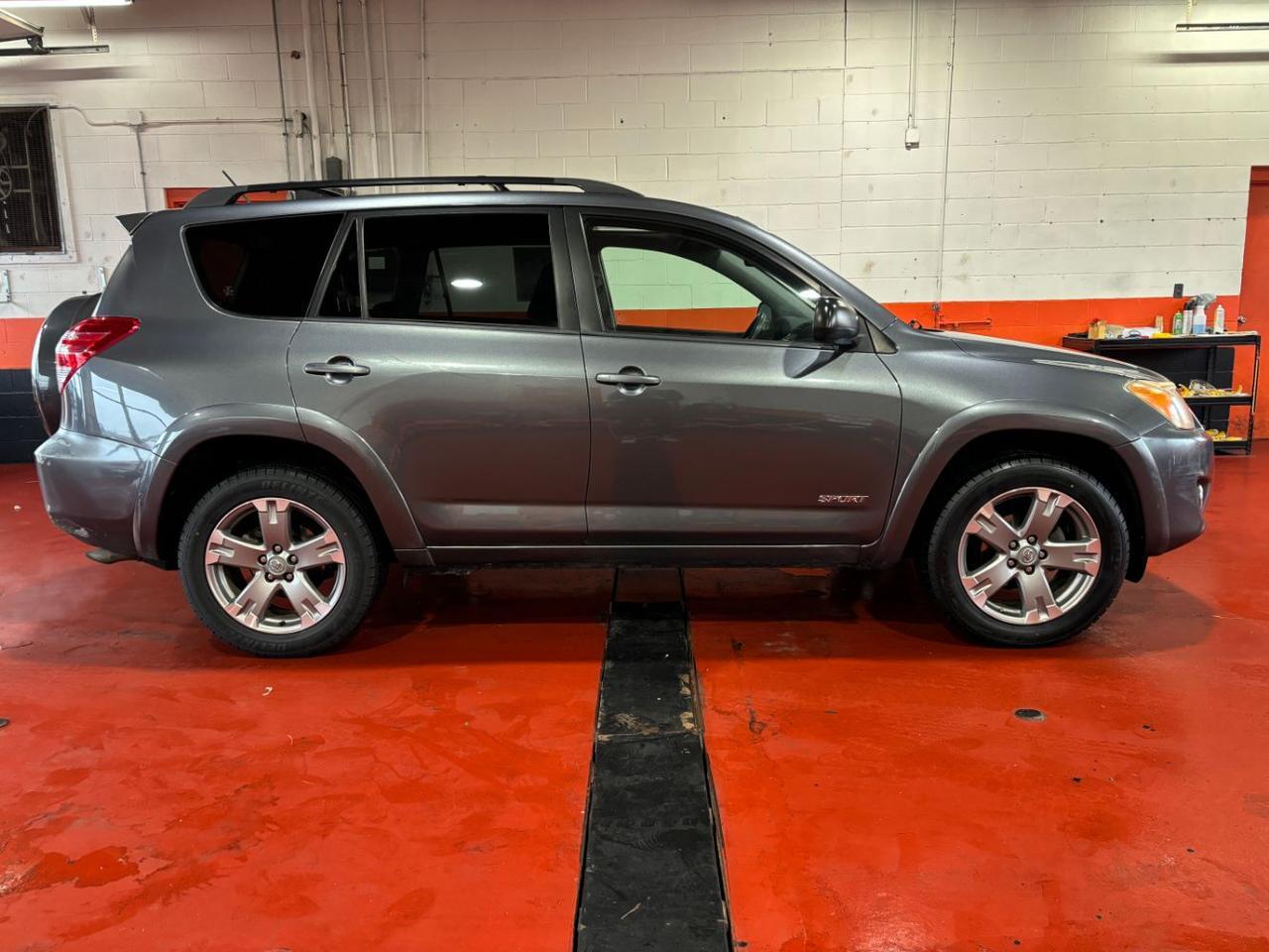 2009 Toyota RAV4 Sport I4 4WD