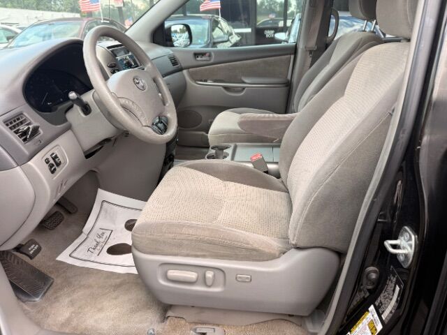2009 Toyota Sienna