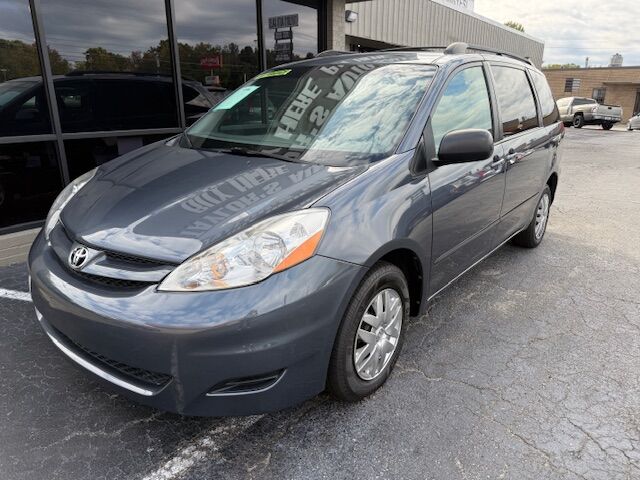 2009 Toyota Sienna LE Greensboro NC
