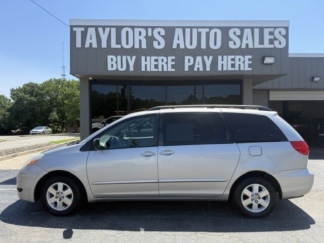 2009 Toyota Sienna LE