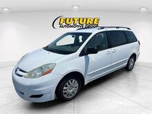 2009_Toyota_Sienna_LE_ Roseville CA