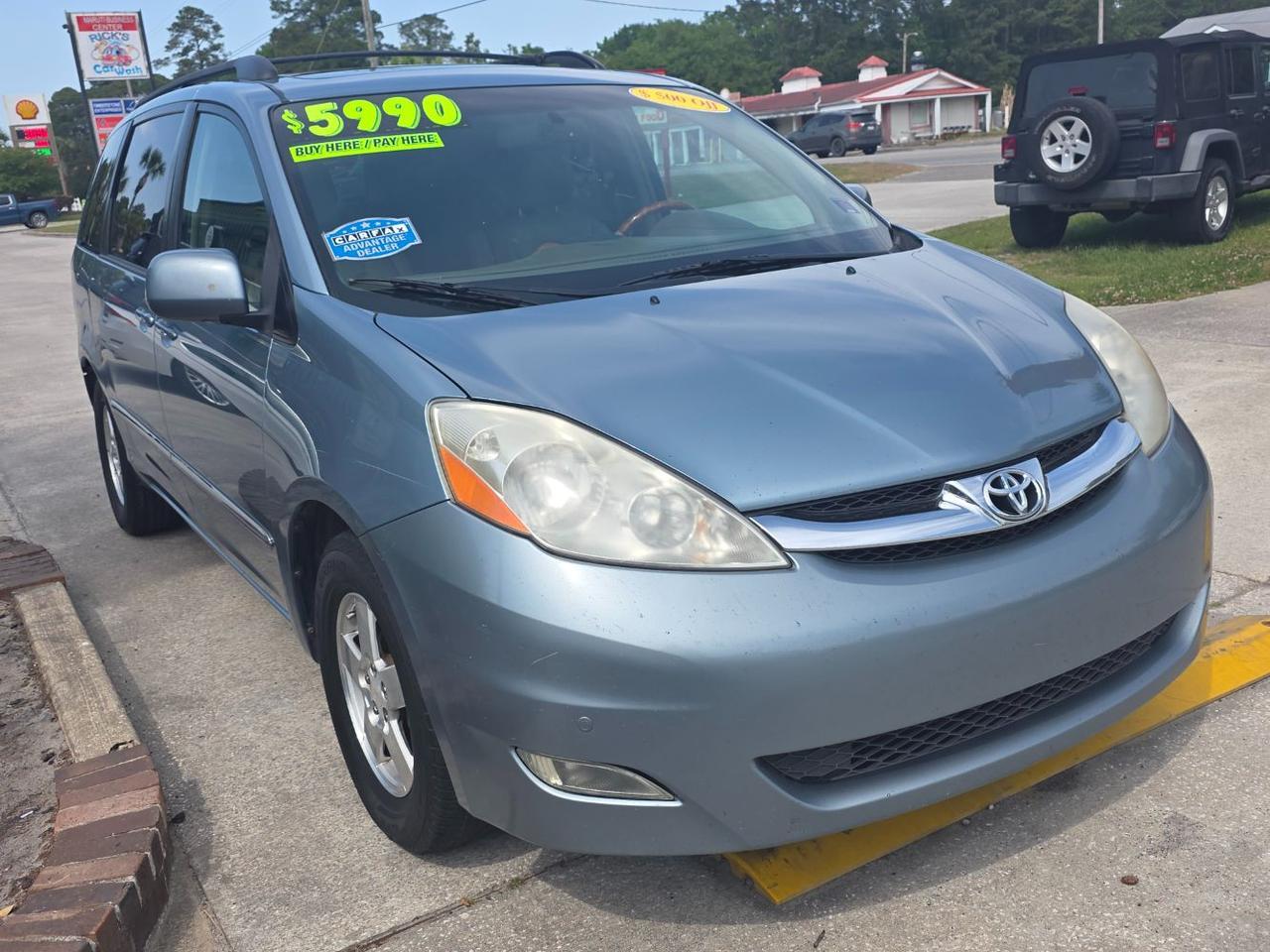 2009 Toyota Sienna XLE Limited FWD