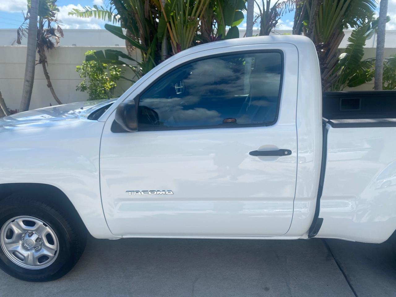 2009 Toyota Tacoma LOW MILES 25,398 1 OWNER Pompano Beach FL