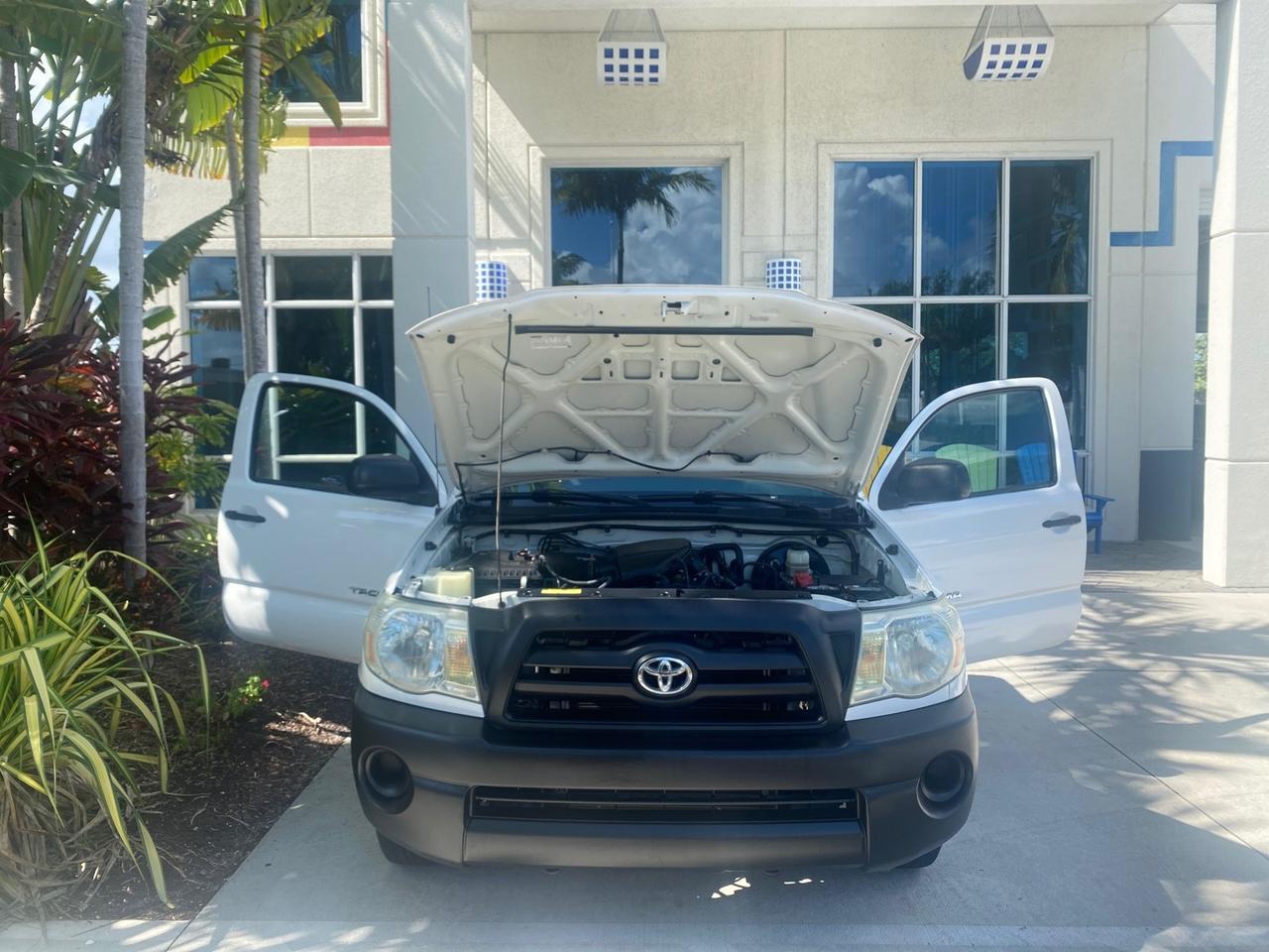 2009 Toyota Tacoma LOW MILES 25,398 1 OWNER Pompano Beach FL