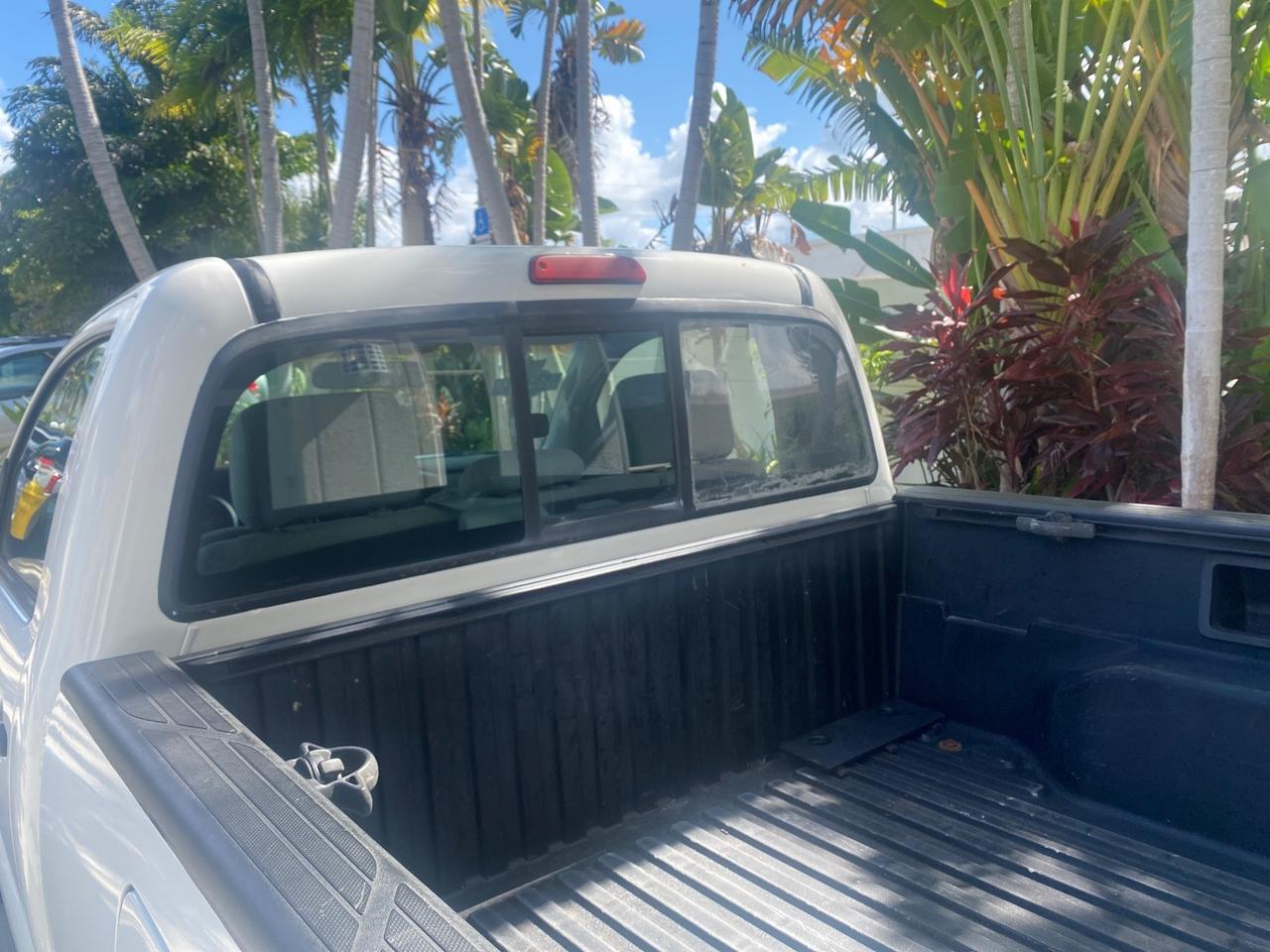 2009 Toyota Tacoma LOW MILES 25,398 1 OWNER Pompano Beach FL