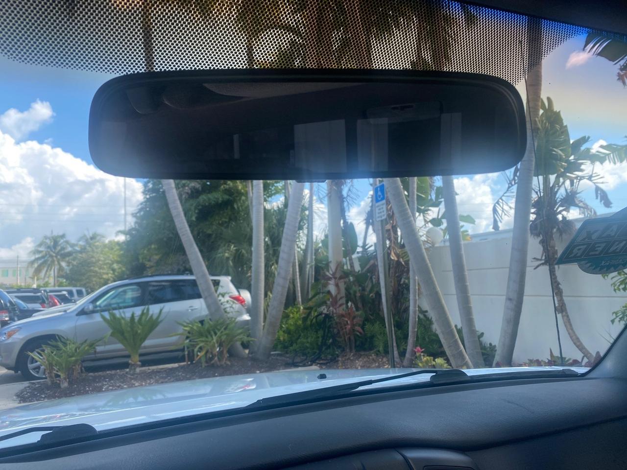 2009 Toyota Tacoma LOW MILES 25,398 1 OWNER Pompano Beach FL