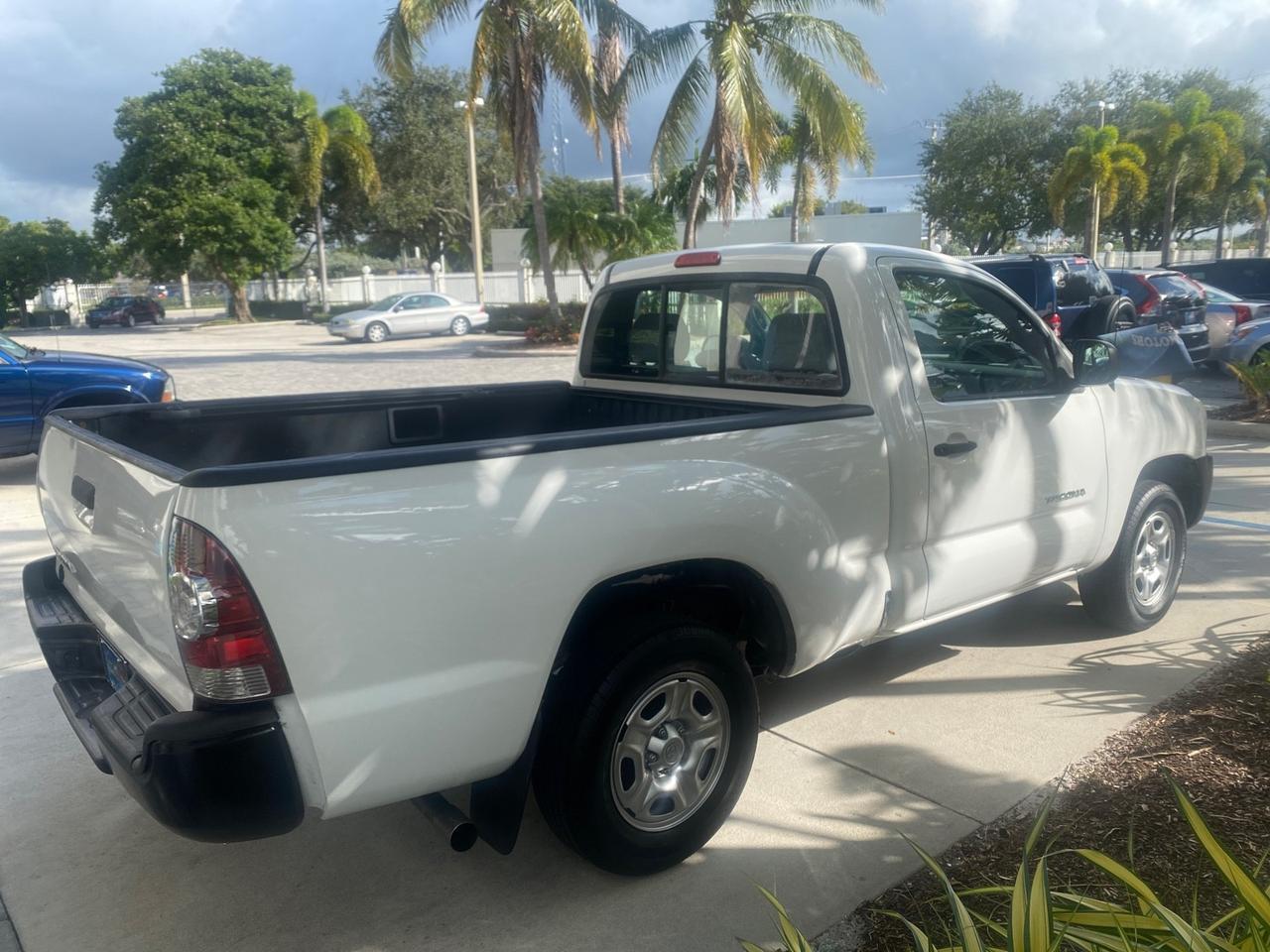 2009 Toyota Tacoma LOW MILES 25,398 1 OWNER Pompano Beach FL