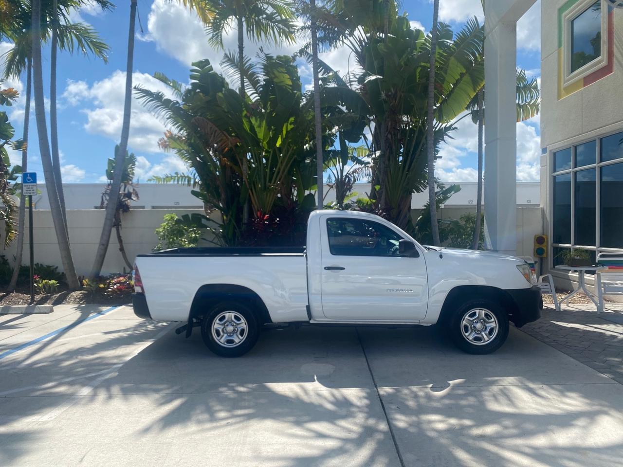 2009 Toyota Tacoma LOW MILES 25,398 1 OWNER Pompano Beach FL
