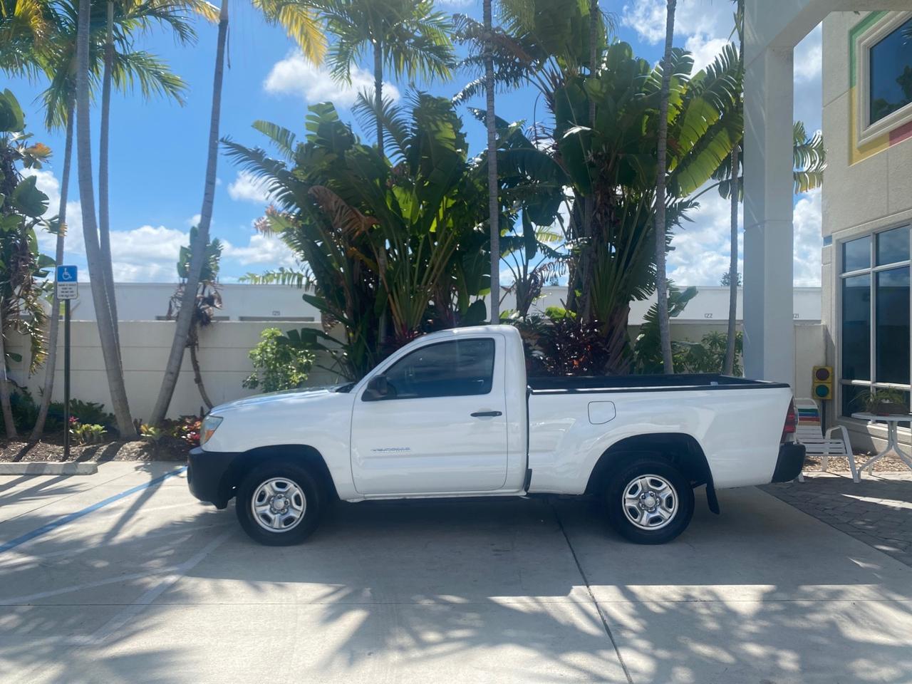 2009 Toyota Tacoma LOW MILES 25,398 1 OWNER Pompano Beach FL