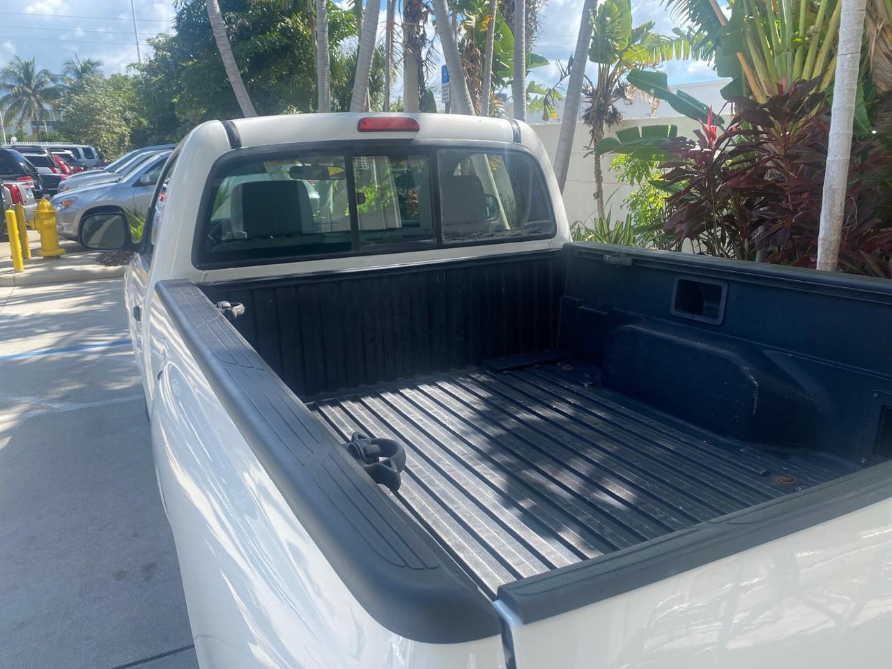 2009 Toyota Tacoma LOW MILES 25,398 1 OWNER Pompano Beach FL