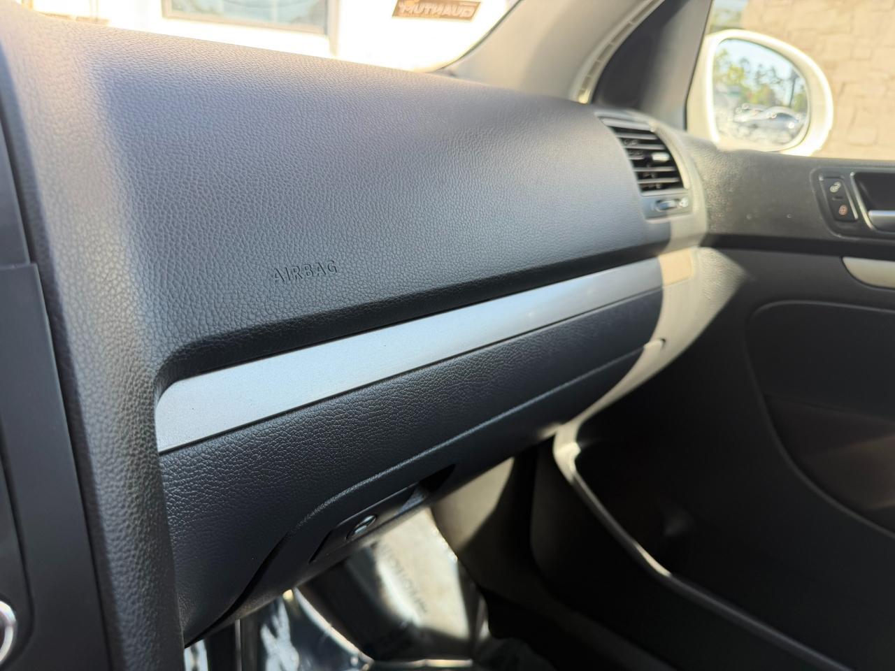 2009 Volkswagen Rabbit 2dr HB Auto S Jacksonville FL