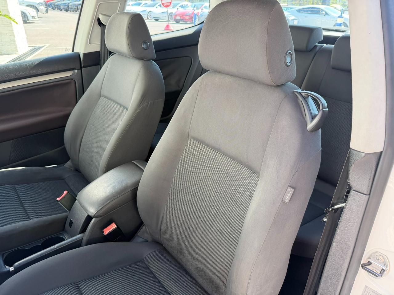 2009 Volkswagen Rabbit 2dr HB Auto S Jacksonville FL