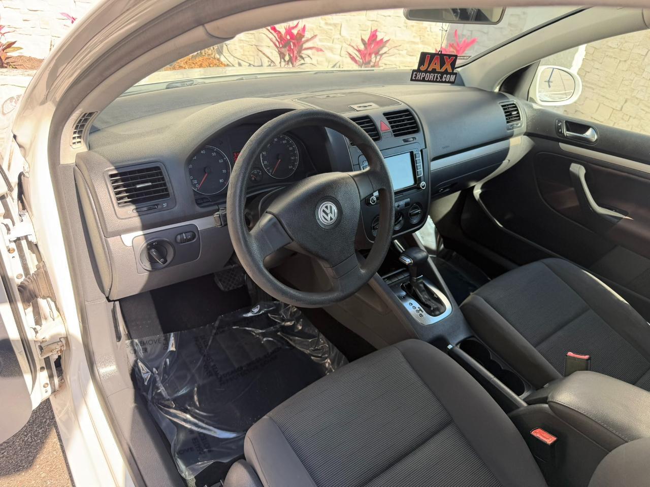 2009 Volkswagen Rabbit 2dr HB Auto S Jacksonville FL
