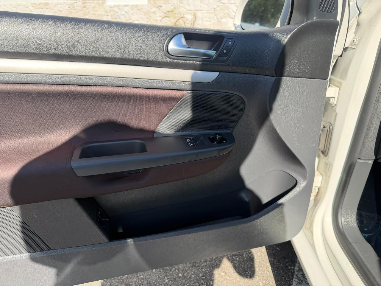 2009 Volkswagen Rabbit 2dr HB Auto S Jacksonville FL