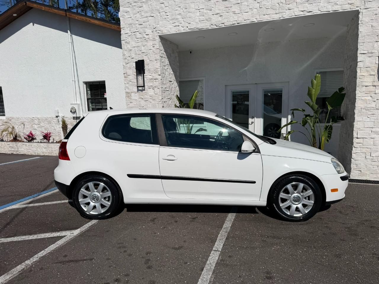 2009 Volkswagen Rabbit 2dr HB Auto S Jacksonville FL