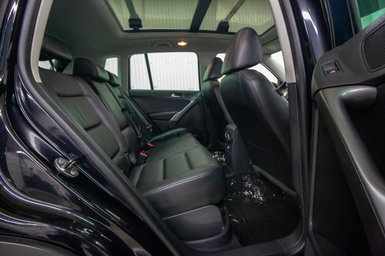 2009 Volkswagen Tiguan 4Motion Highline Leather Roof Nav Red Deer AB