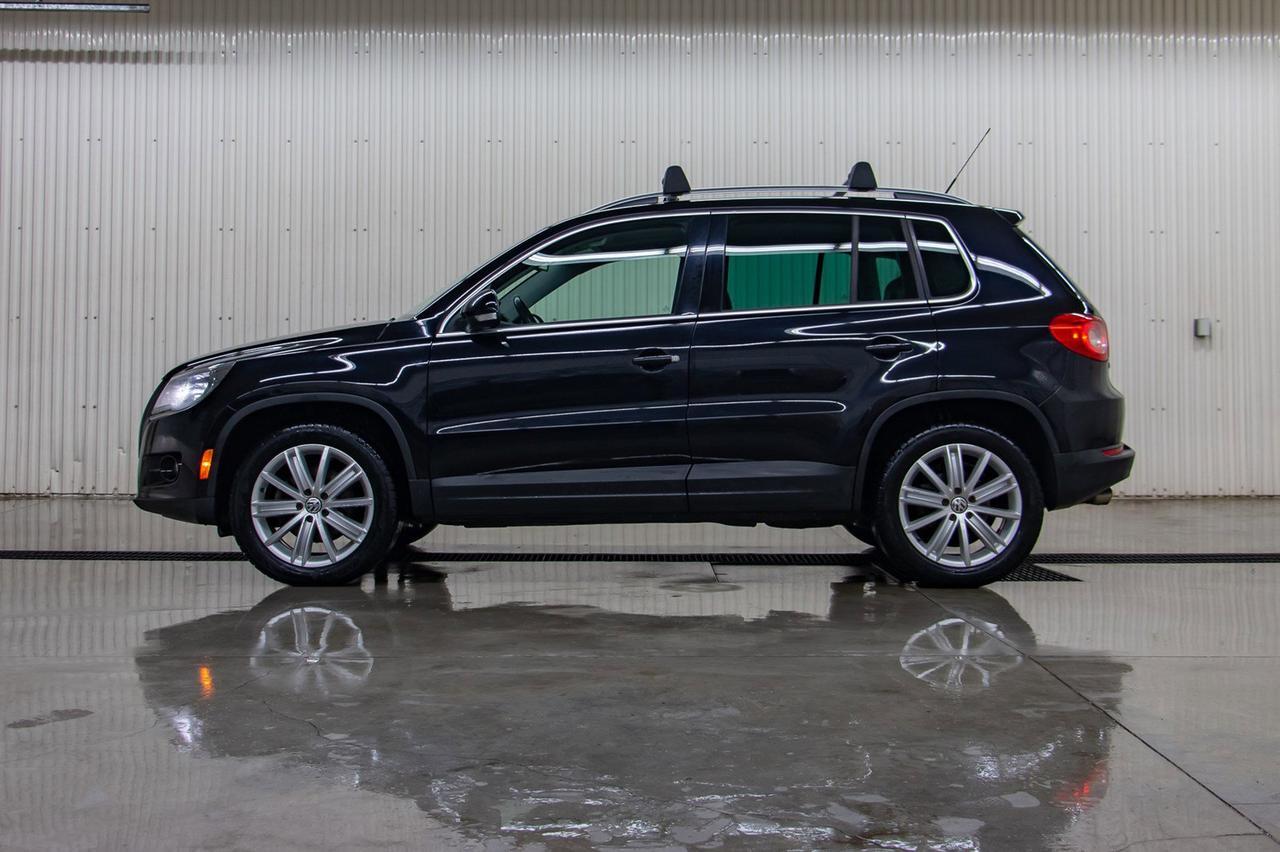 2009 Volkswagen Tiguan 4Motion Highline Leather Roof Nav Red Deer AB