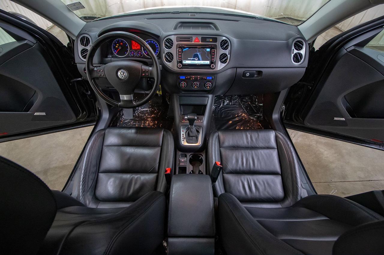 2009 Volkswagen Tiguan 4Motion Highline Leather Roof Nav Red Deer AB