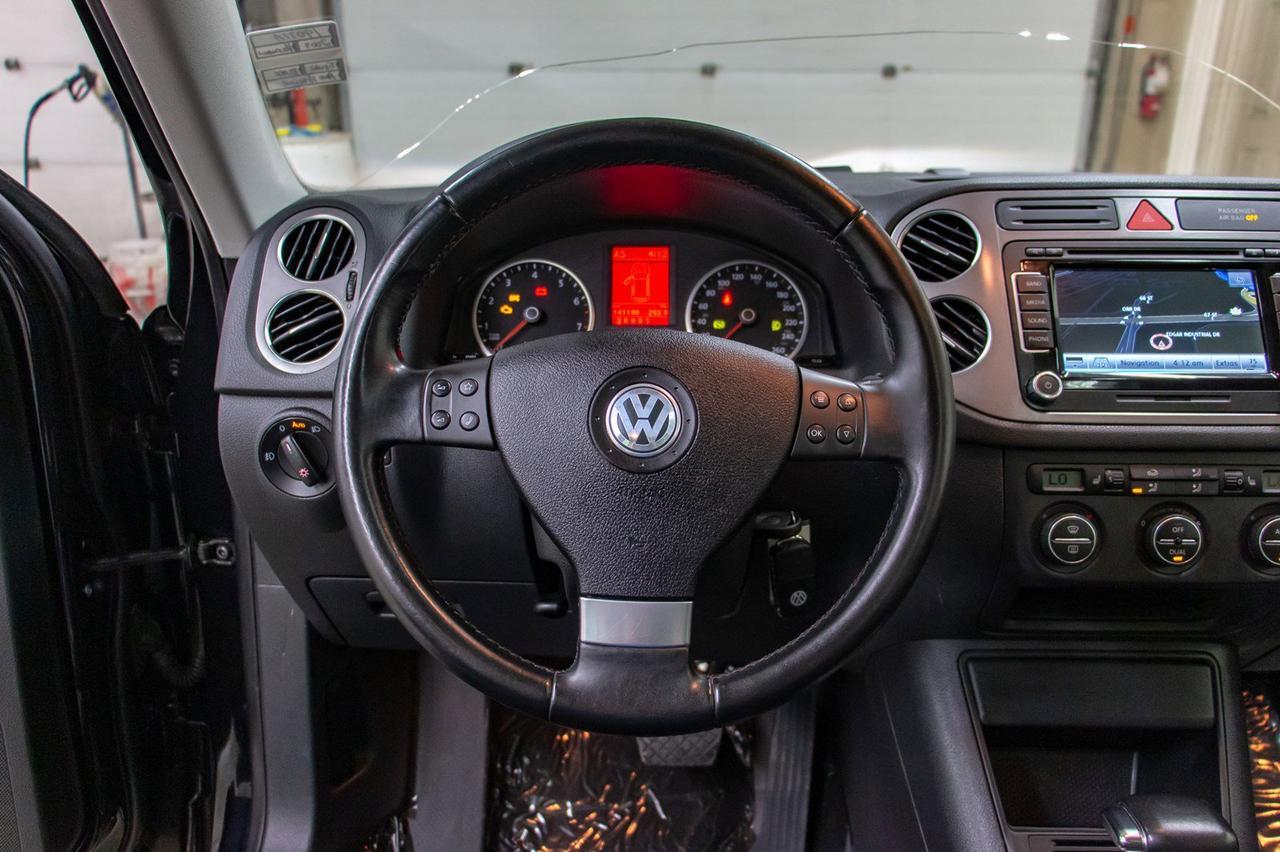 2009 Volkswagen Tiguan 4Motion Highline Leather Roof Nav Red Deer AB