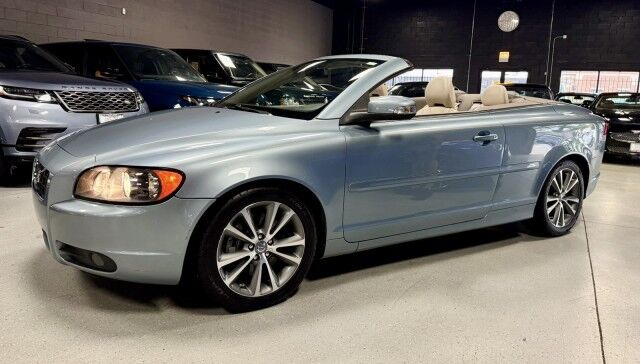 2009 Volvo C70 2dr Convertible