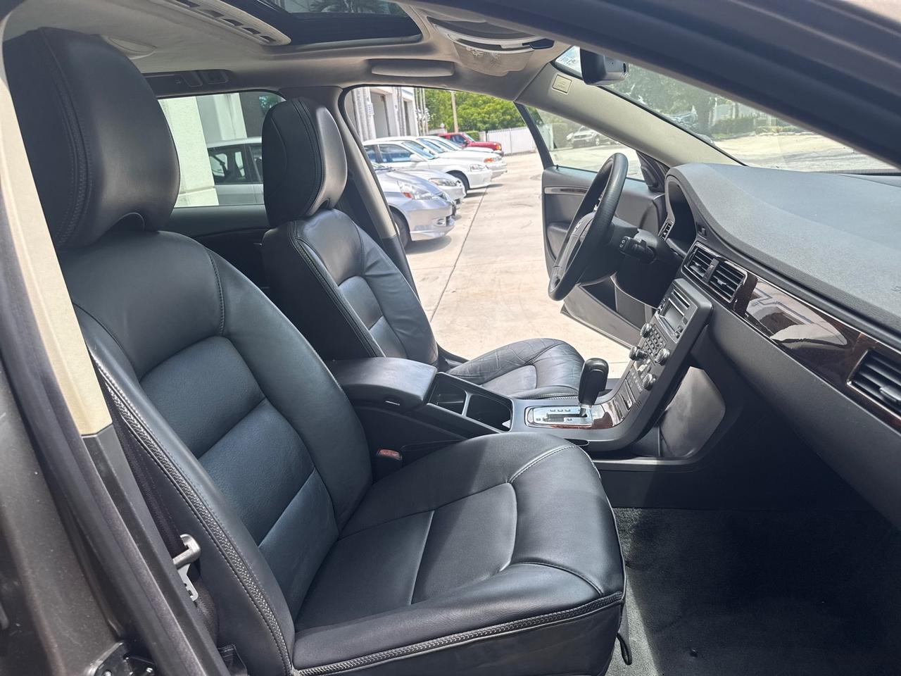 2009 Volvo XC70 3.0T AWD WAGON LOW MILES 78,683 Pompano Beach FL