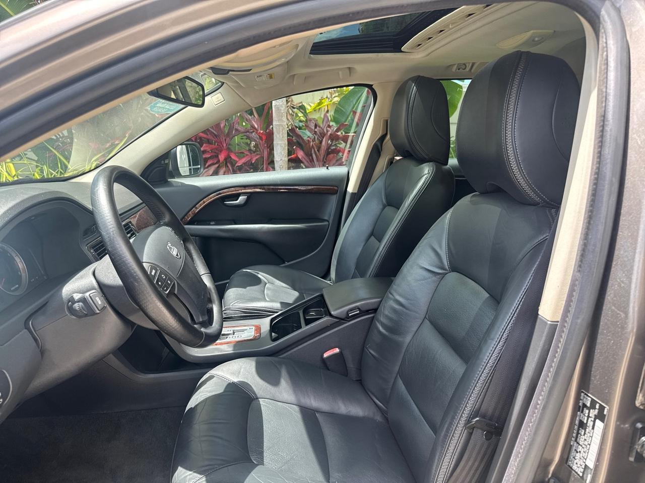 2009 Volvo XC70 3.0T AWD WAGON LOW MILES 78,683 Pompano Beach FL