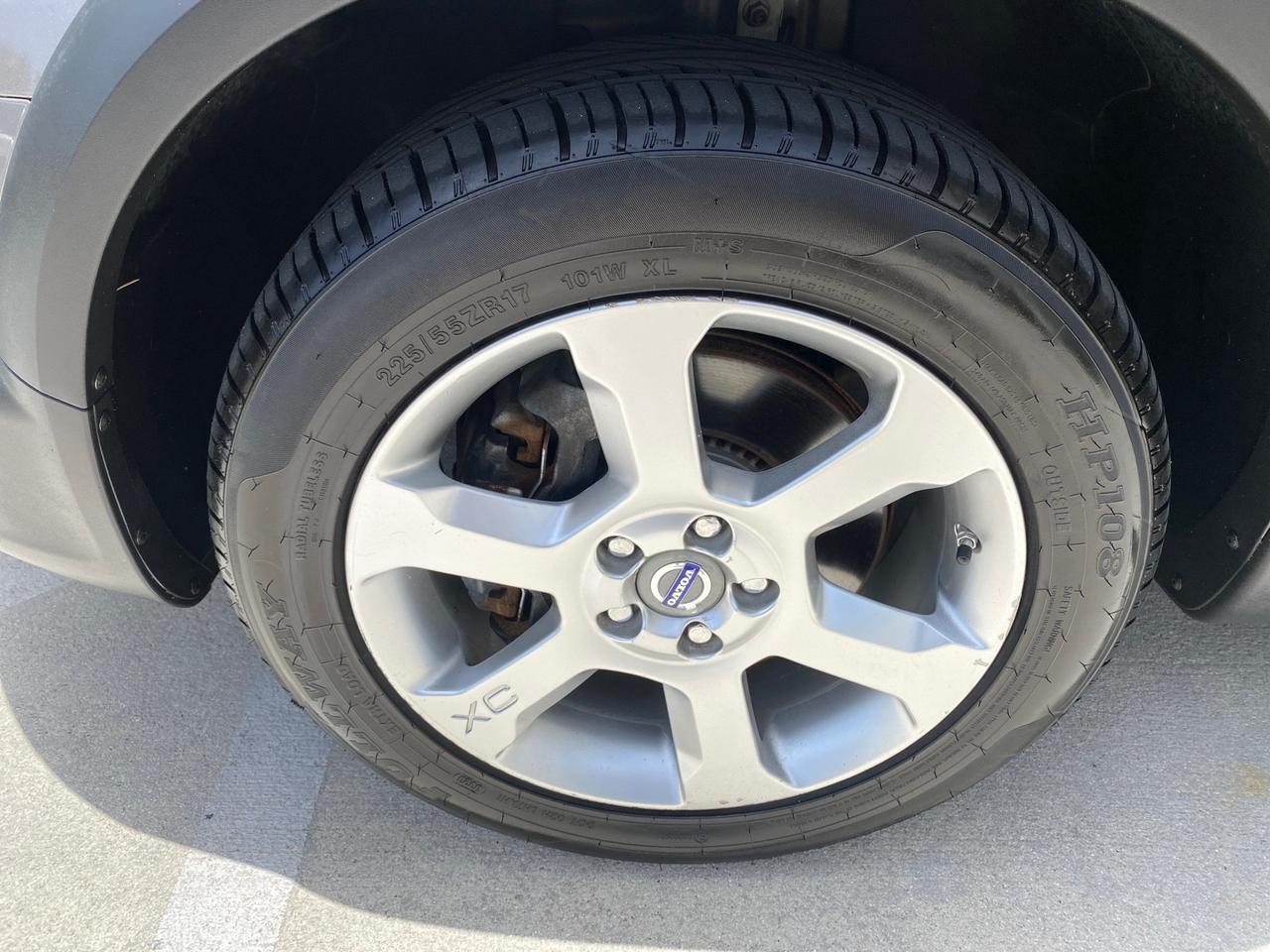 2009 Volvo XC70 3.0T AWD WAGON LOW MILES 78,683 Pompano Beach FL
