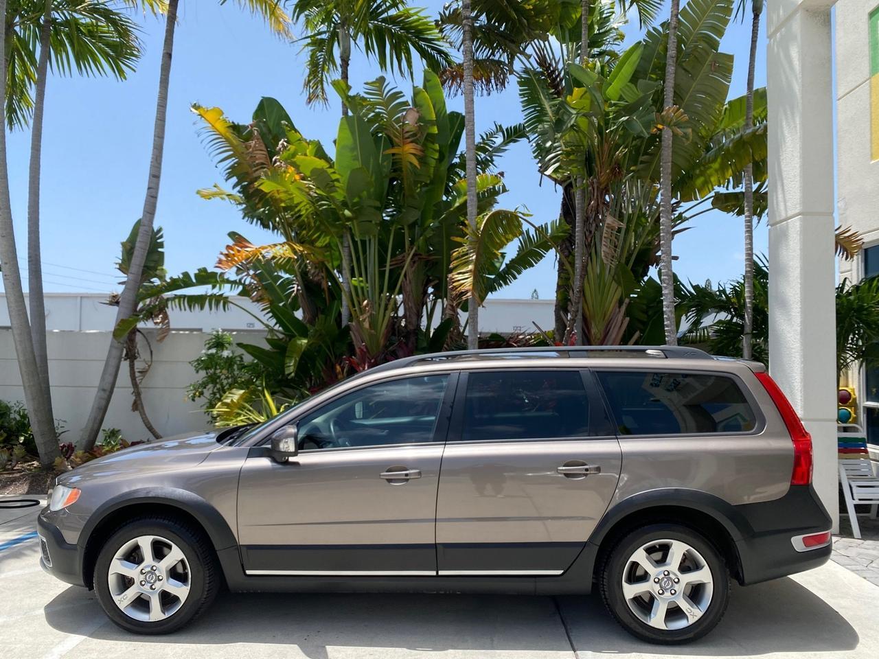 2009 Volvo XC70 3.0T AWD WAGON LOW MILES 78,683 Pompano Beach FL