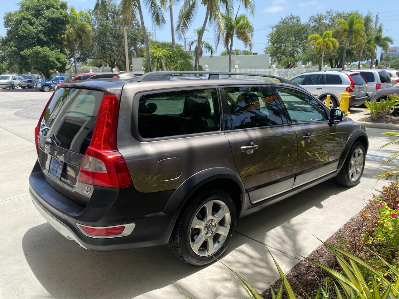 2009 Volvo XC70 3.0T AWD WAGON LOW MILES 78,683 Pompano Beach FL
