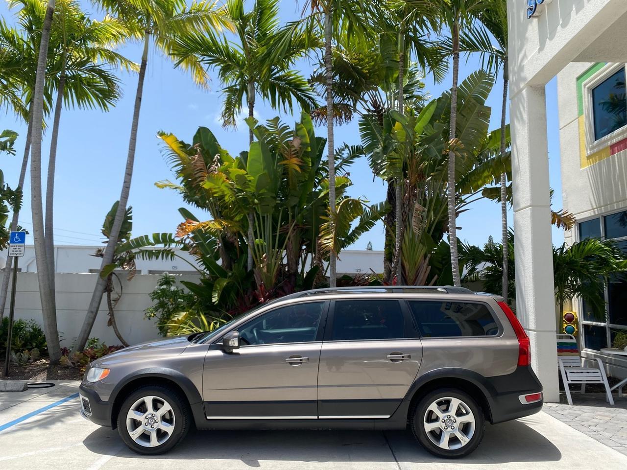 2009 Volvo XC70 3.0T AWD WAGON LOW MILES 78,683 Pompano Beach FL