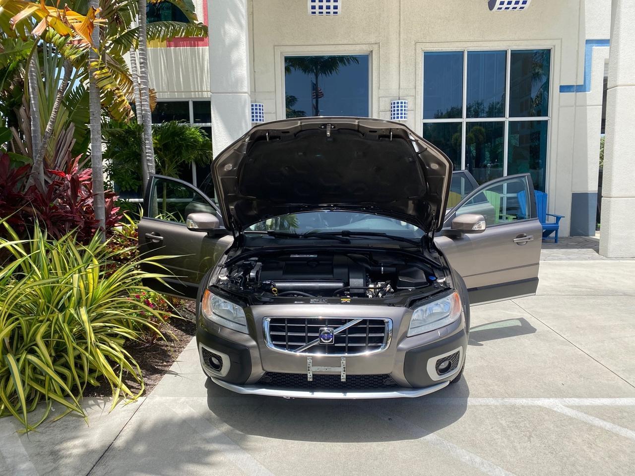 2009 Volvo XC70 3.0T AWD WAGON LOW MILES 78,683 Pompano Beach FL