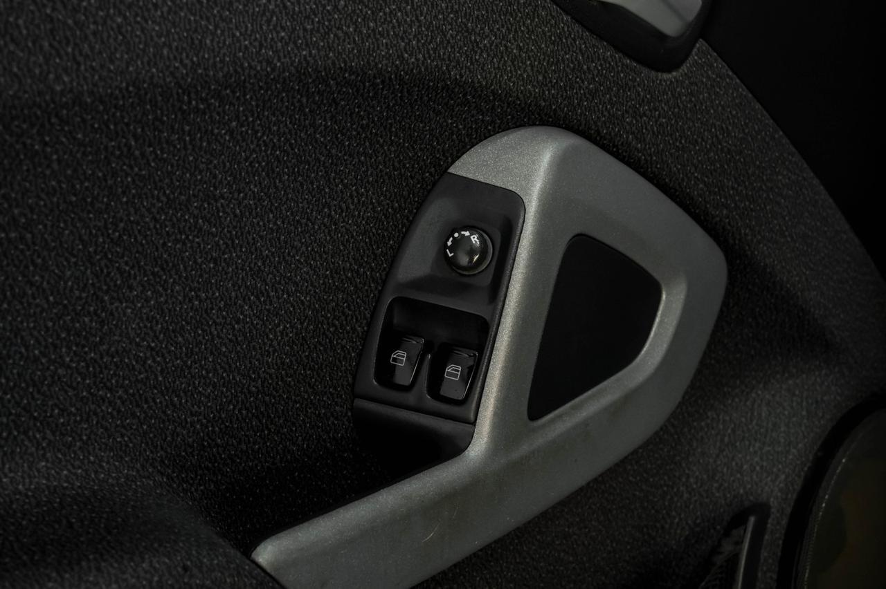 2009 smart fortwo PASSION AUTOMATIC GLASS ROOF LEATHER/CLOTH HEATED SEATS ALLOY WH Carrollton TX