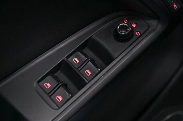 2010 Audi A5 Quattro Prestige 2dr Convertible Chicago IL