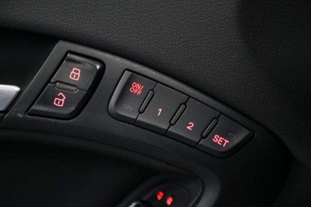 2010 Audi A5 Quattro Prestige 2dr Convertible Chicago IL