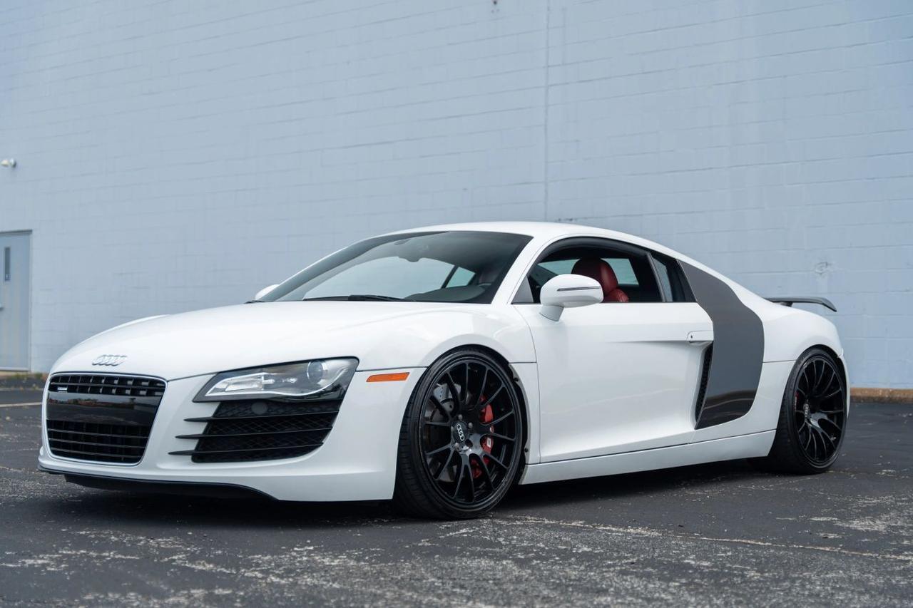 2010 Audi R8 4.2 Quattro Coupe 2D St. Louis MO