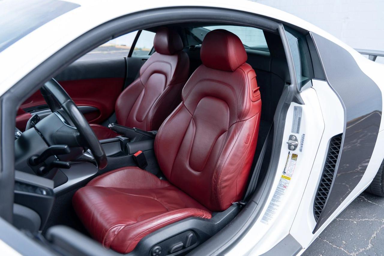 2010 Audi R8 4.2 Quattro Coupe 2D St. Louis MO