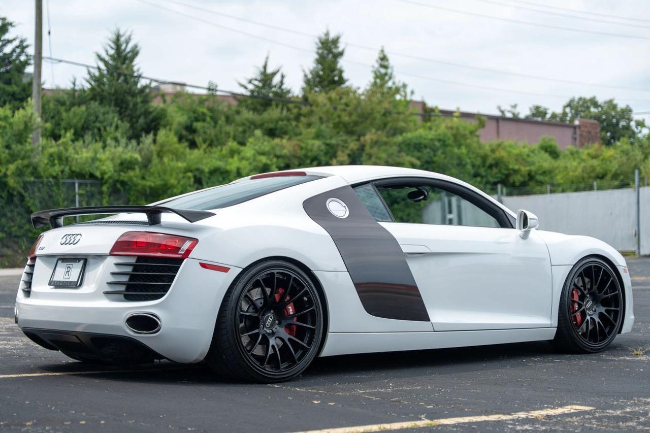 2010 Audi R8 4.2 Quattro Coupe 2D St. Louis MO
