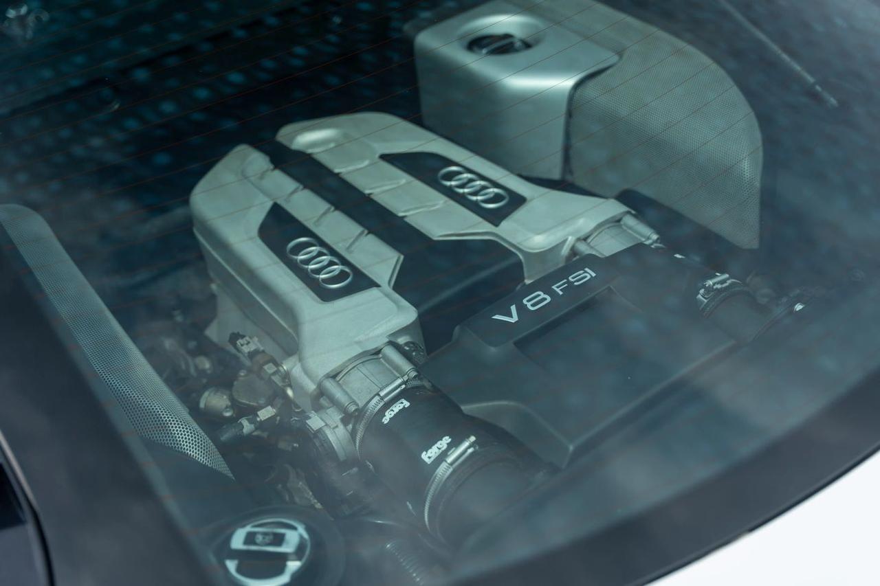 2010 Audi R8 4.2 Quattro Coupe 2D St. Louis MO