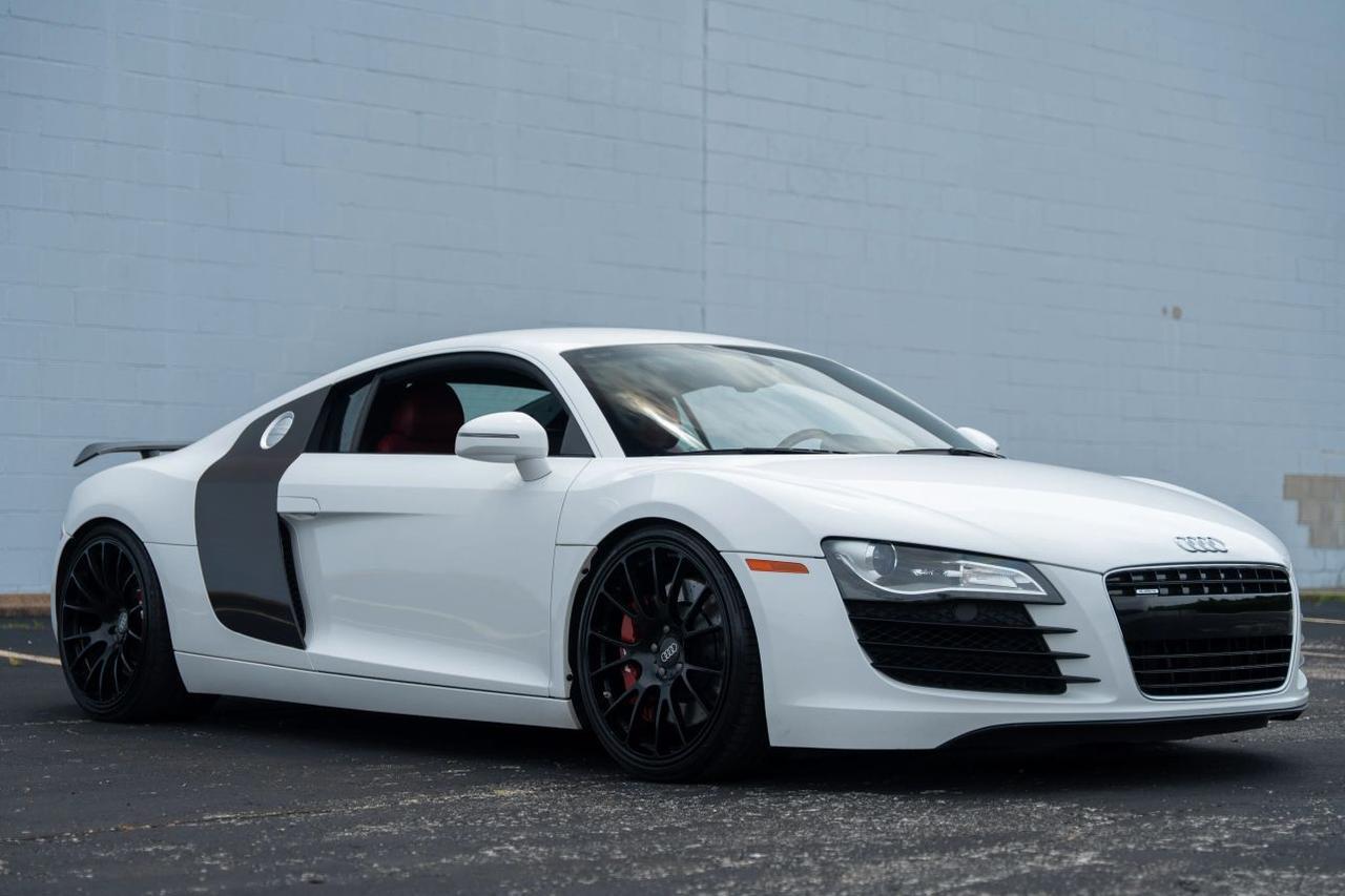 2010 Audi R8 4.2 Quattro Coupe 2D St. Louis MO