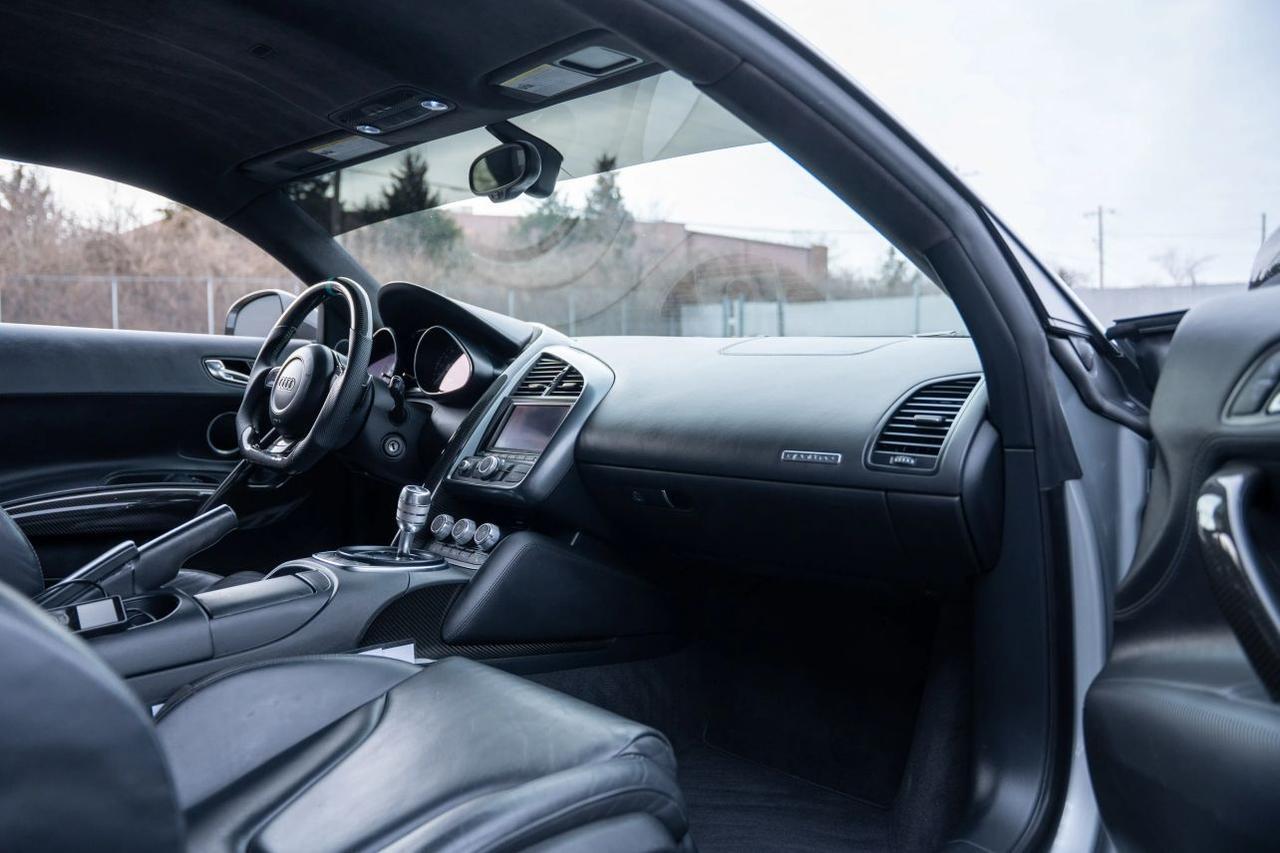 2010 Audi R8 5.2 Quattro Coupe 2D St. Louis MO