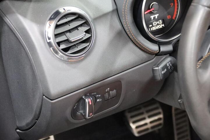 2010 Audi TT 2.0T Prestige S Tronic Quattro 2dr Roadster Chicago IL