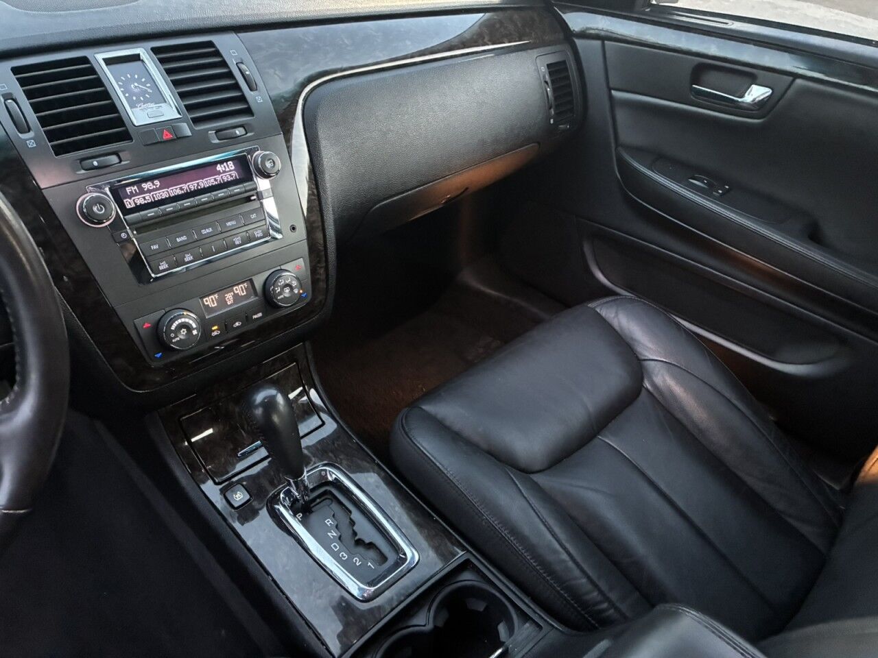 2010 Cadillac DTS w/1SA Charlton MA