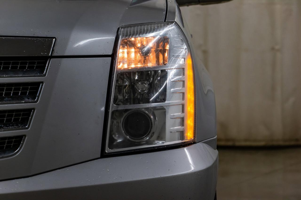 2010 Cadillac Escalade EXT 4x4 Luxury Edition Leather Roof DVD Red Deer AB