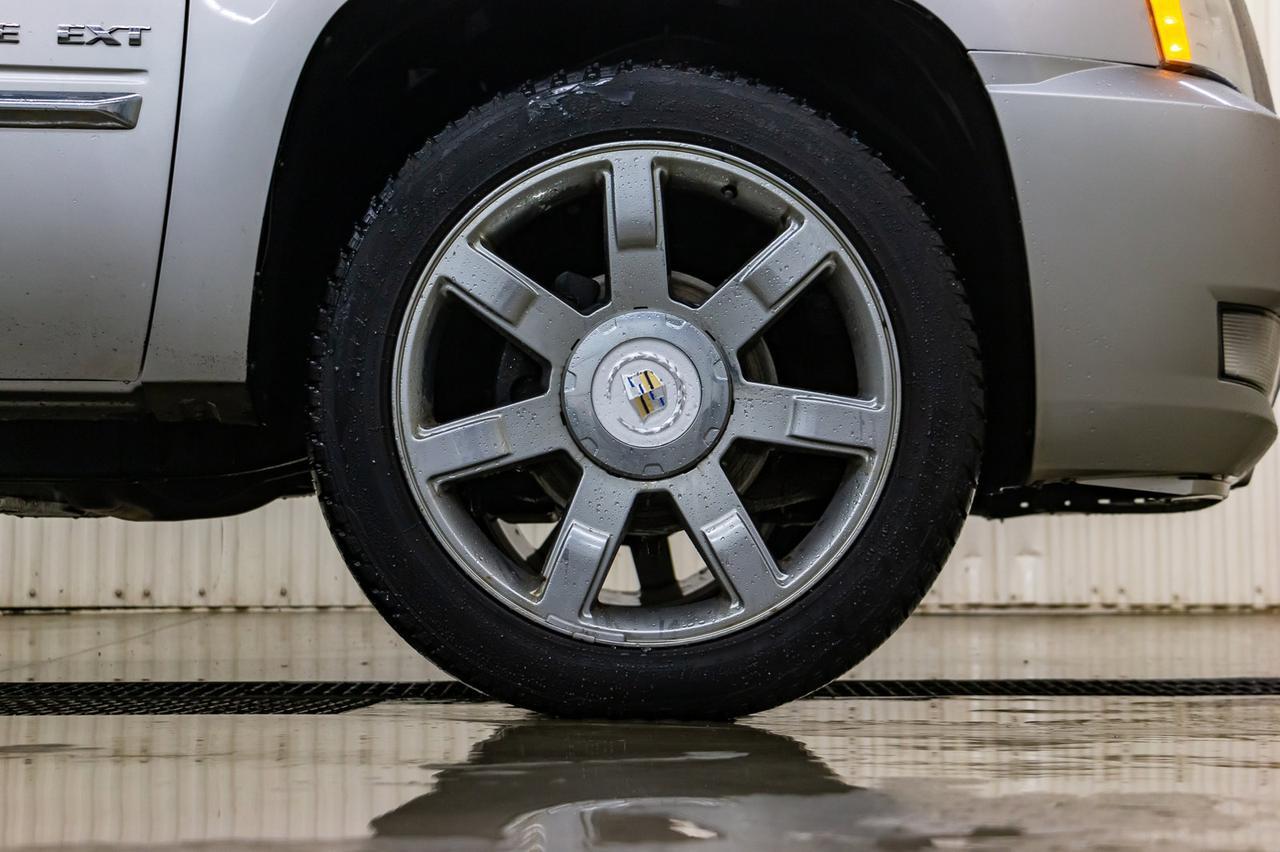 2010 Cadillac Escalade EXT 4x4 Luxury Edition Leather Roof DVD Red Deer AB