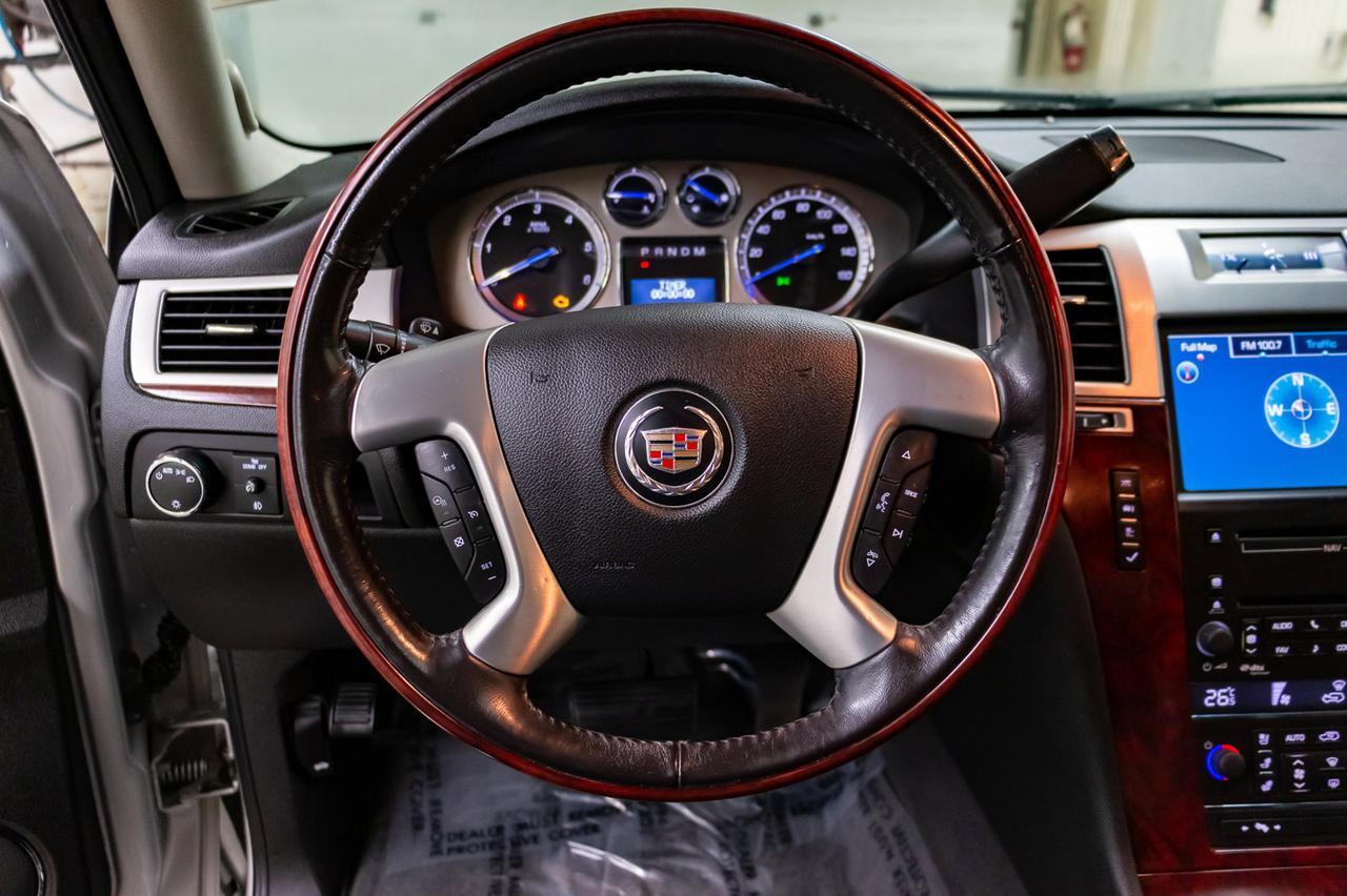 2010 Cadillac Escalade EXT 4x4 Luxury Edition Leather Roof DVD Red Deer AB