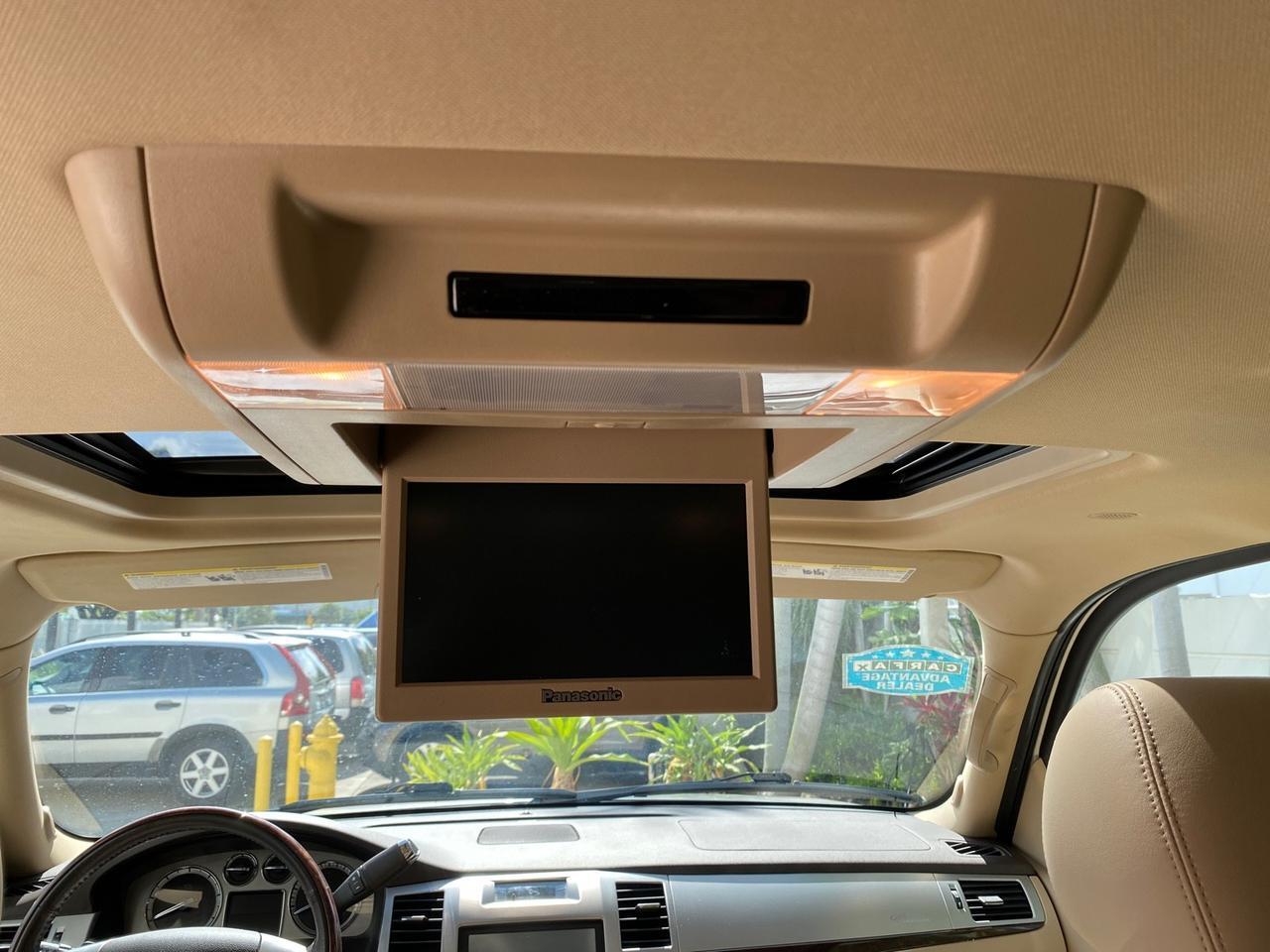 2010 Cadillac Escalade SUNROOF NAV Premium LOW MILES 66,933 Pompano Beach FL