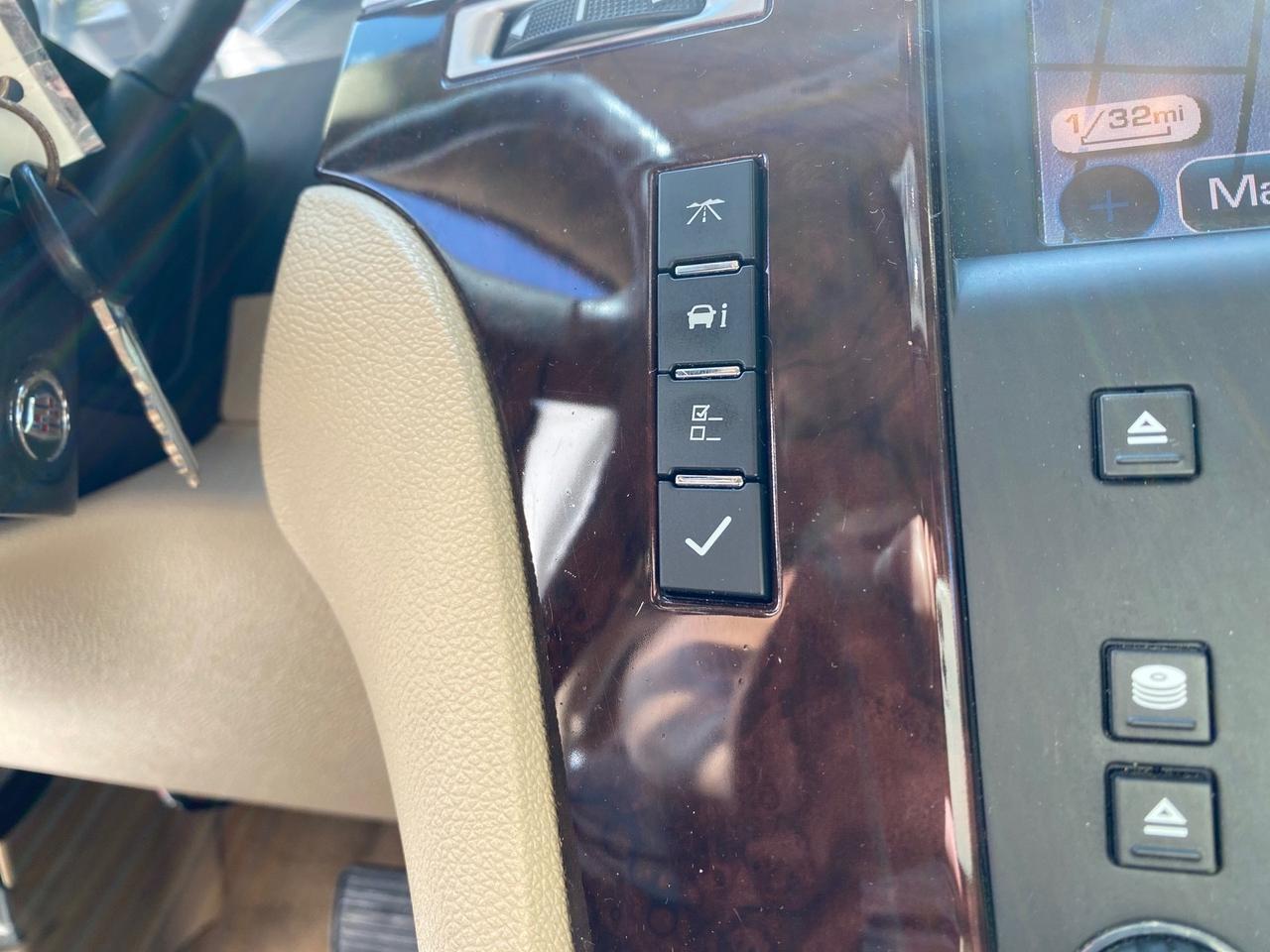 2010 Cadillac Escalade SUNROOF NAV Premium LOW MILES 66,933 Pompano Beach FL