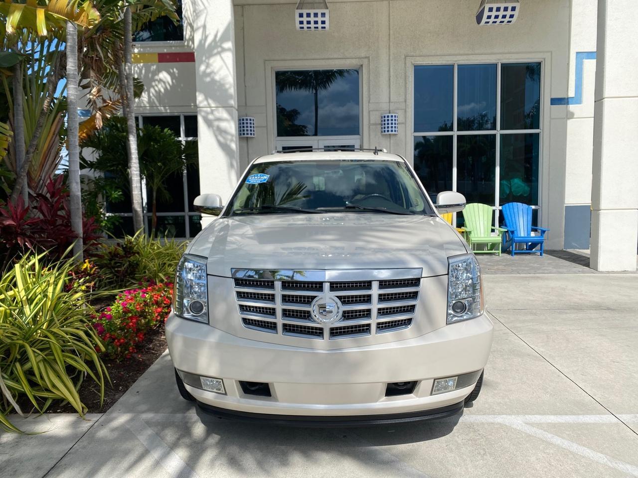 2010 Cadillac Escalade SUNROOF NAV Premium LOW MILES 66,933 Pompano Beach FL